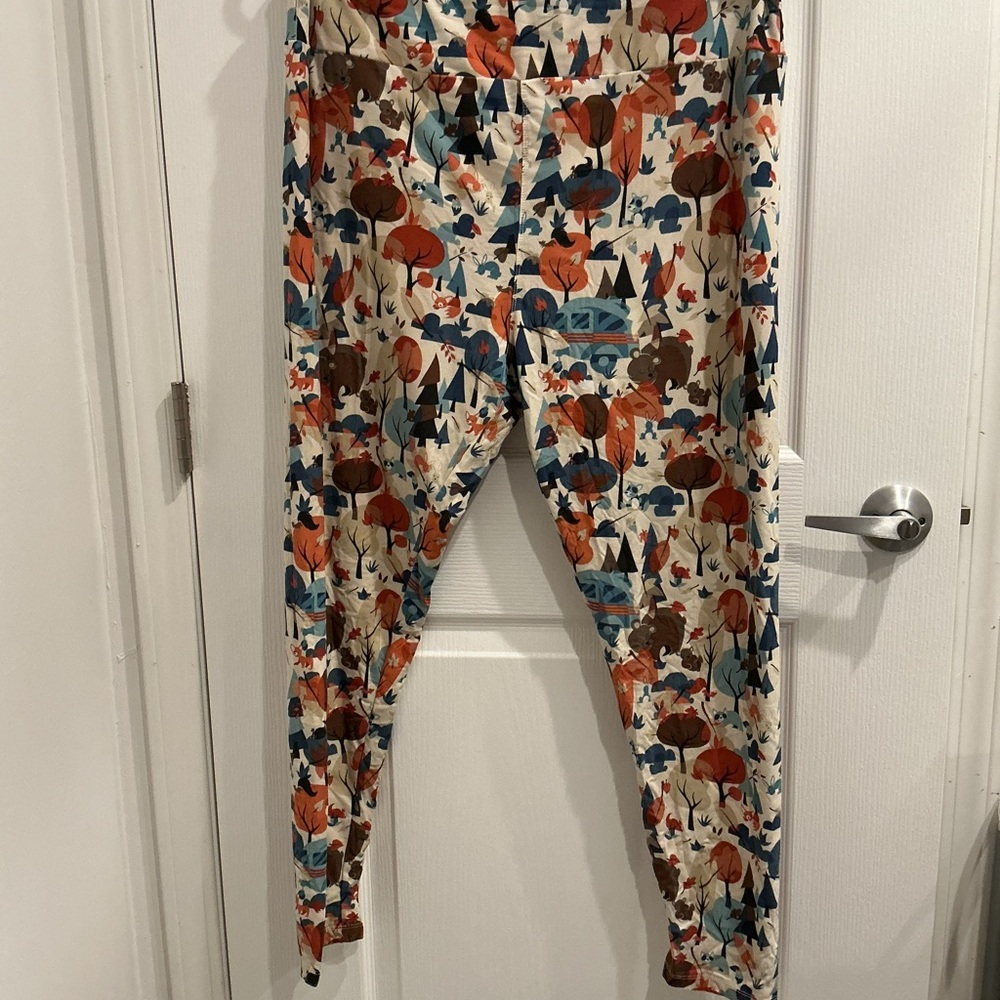 Cream Leggings with Orange and Blue Nature Print